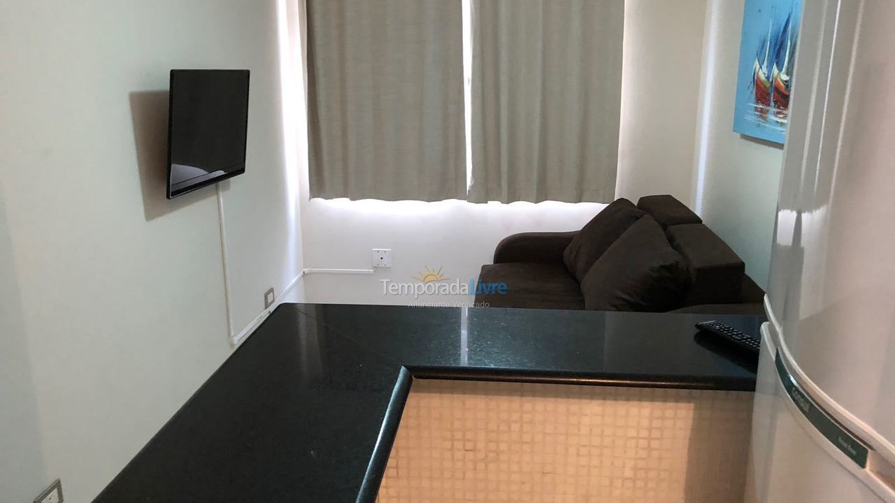 Apartamento para aluguel de temporada em Guarujá (Pitangueiras)