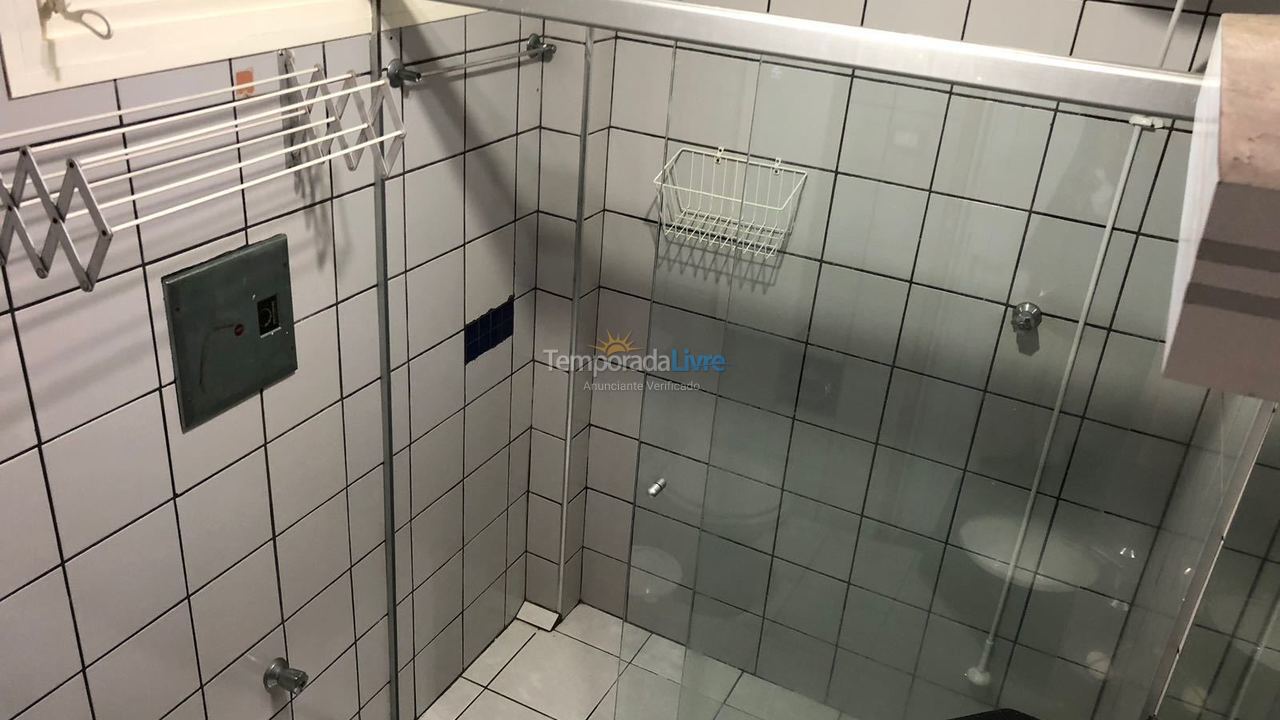 Apartamento para aluguel de temporada em Guarujá (Pitangueiras)