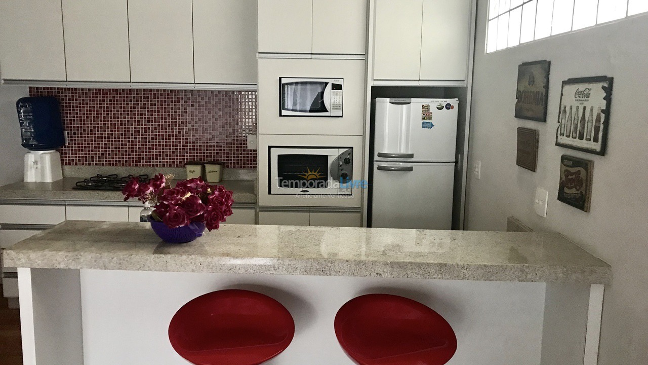 Casa para aluguel de temporada em Balneário Camboriú (Praia Central)