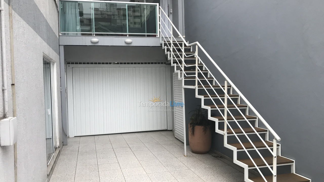 Casa para aluguel de temporada em Balneário Camboriú (Praia Central)