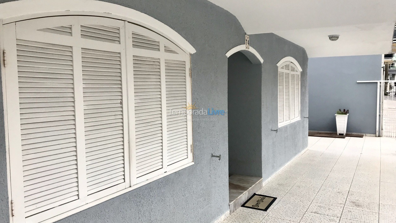 Casa para aluguel de temporada em Balneário Camboriú (Praia Central)