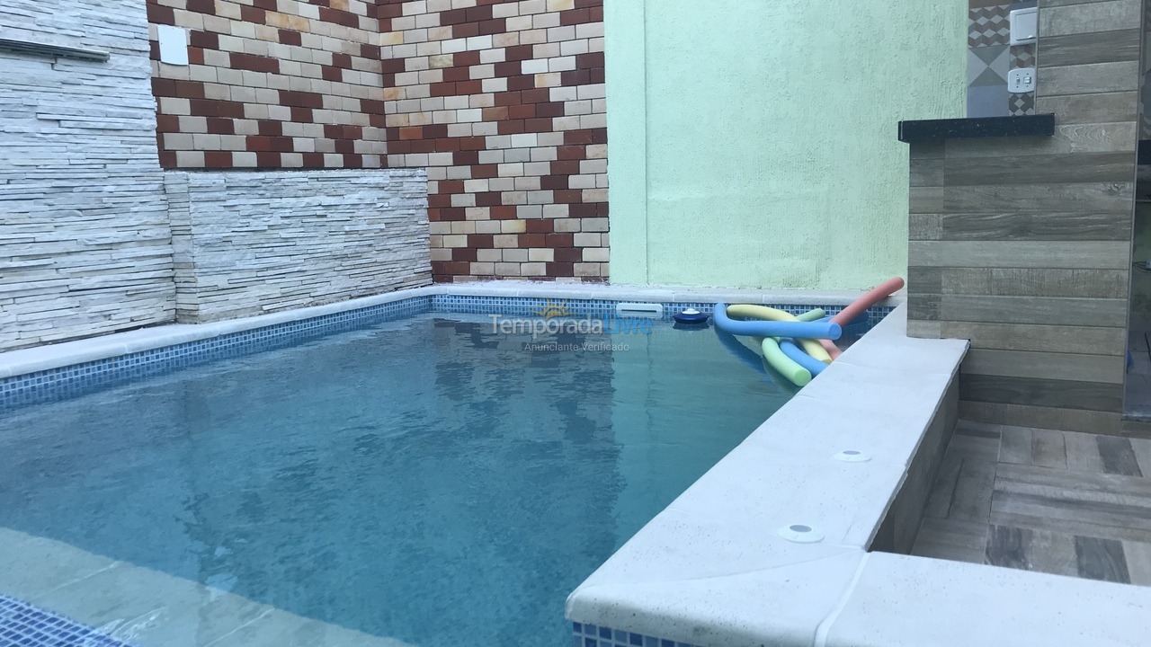 Casa para alquiler de vacaciones em Arraial do Cabo (Praia Grande)