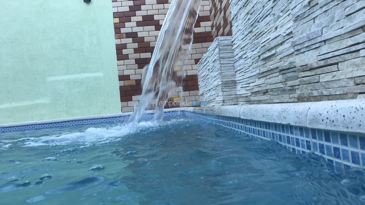 Casa para alquiler de vacaciones em Arraial do Cabo (Praia Grande)