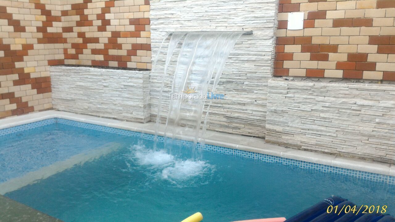 Casa para alquiler de vacaciones em Arraial do Cabo (Praia Grande)