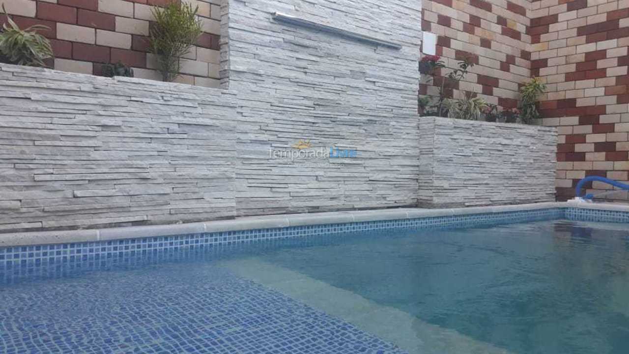 Casa para alquiler de vacaciones em Arraial do Cabo (Praia Grande)