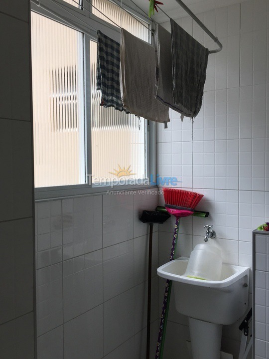 Apartamento para aluguel de temporada em Guarujá (Pitangueiras)