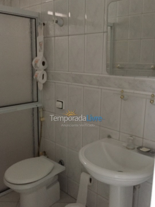 Apartamento para aluguel de temporada em Guarujá (Pitangueiras)