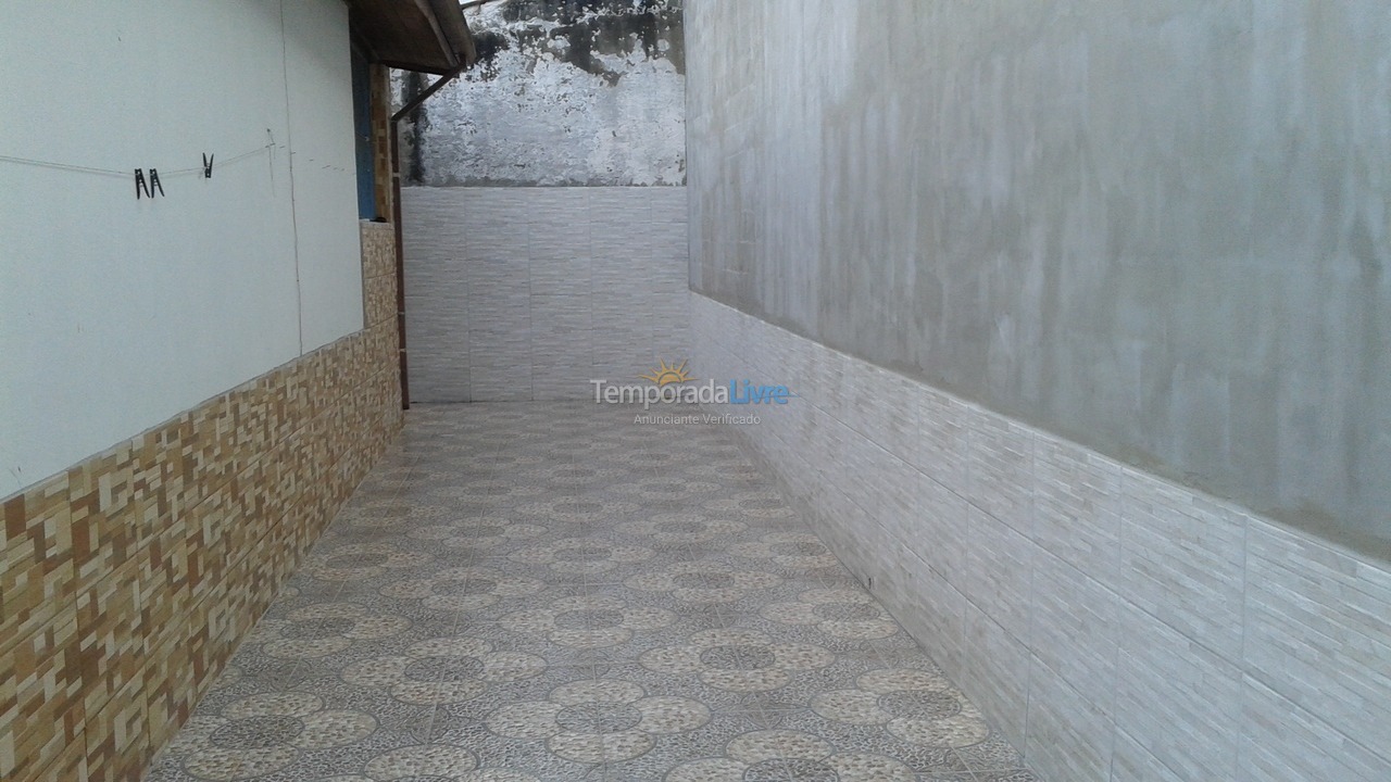 Casa para aluguel de temporada em Ubatuba (Pereque Açu)