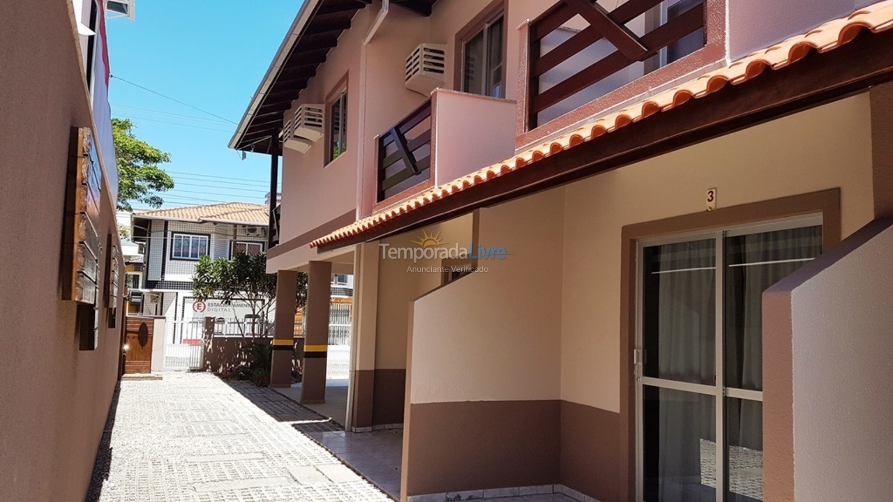Apartment for vacation rental in Bombinhas (Praia de Bombinhas)