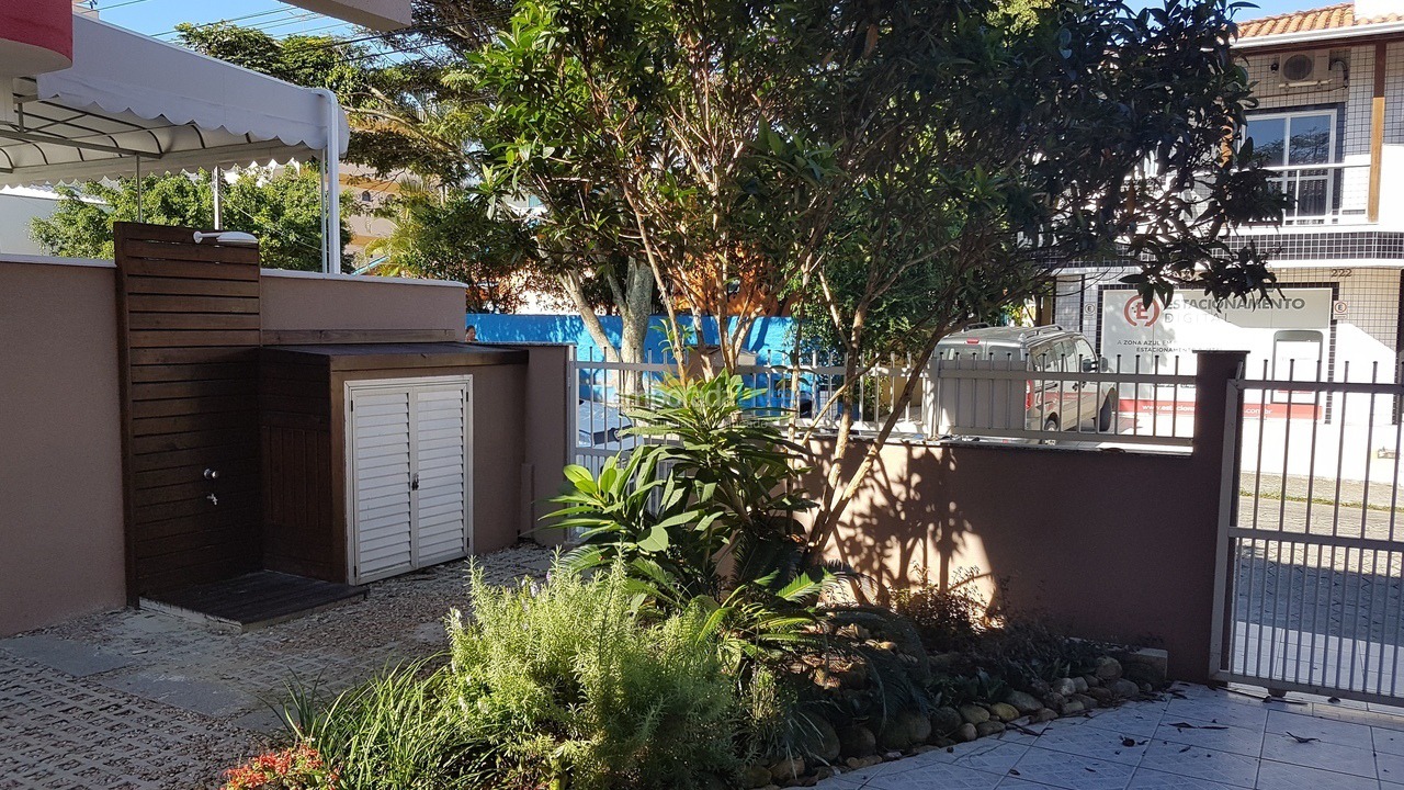 Apartment for vacation rental in Bombinhas (Praia de Bombinhas)