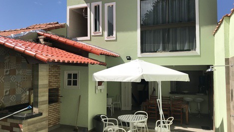 Playa y piscina climatizada en Diving Capital