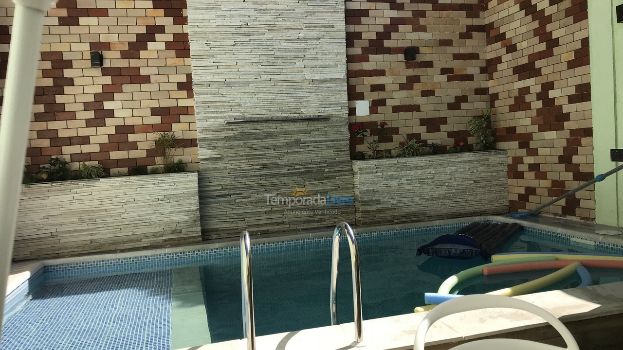 Casa para alquiler de vacaciones em Arraial do Cabo (Praia Grande)