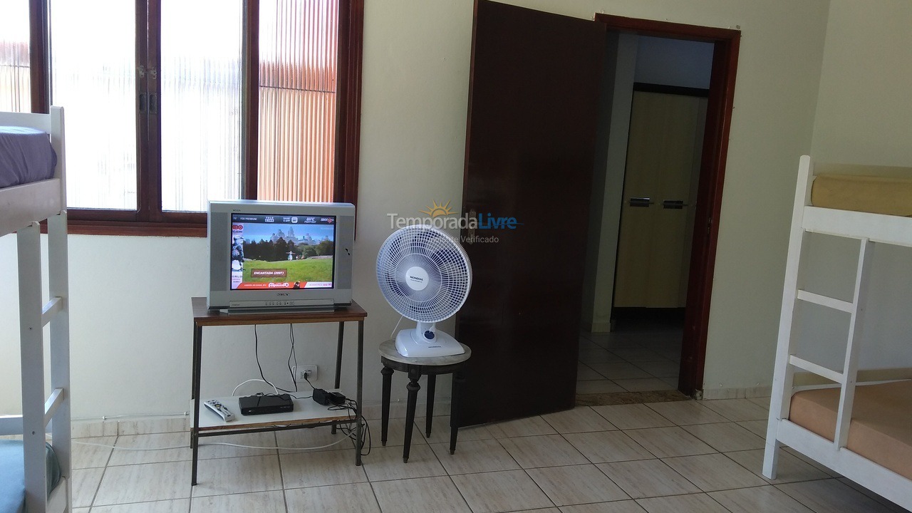 Casa para aluguel de temporada em Guarujá (Praia do Pernambuco)