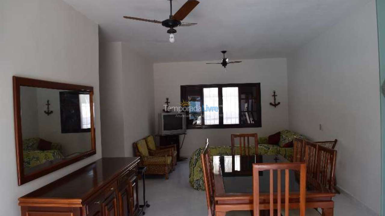 Casa para aluguel de temporada em Ubatuba (Maranduba)