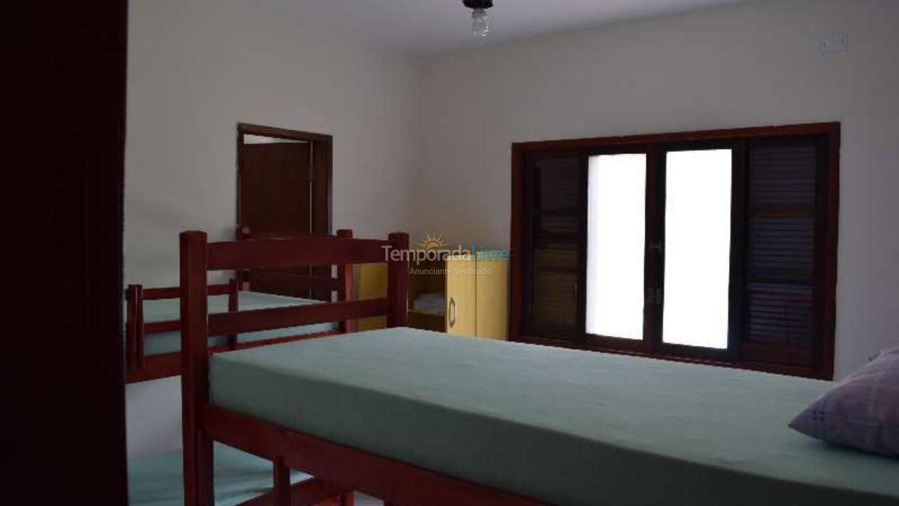 Casa para aluguel de temporada em Ubatuba (Maranduba)