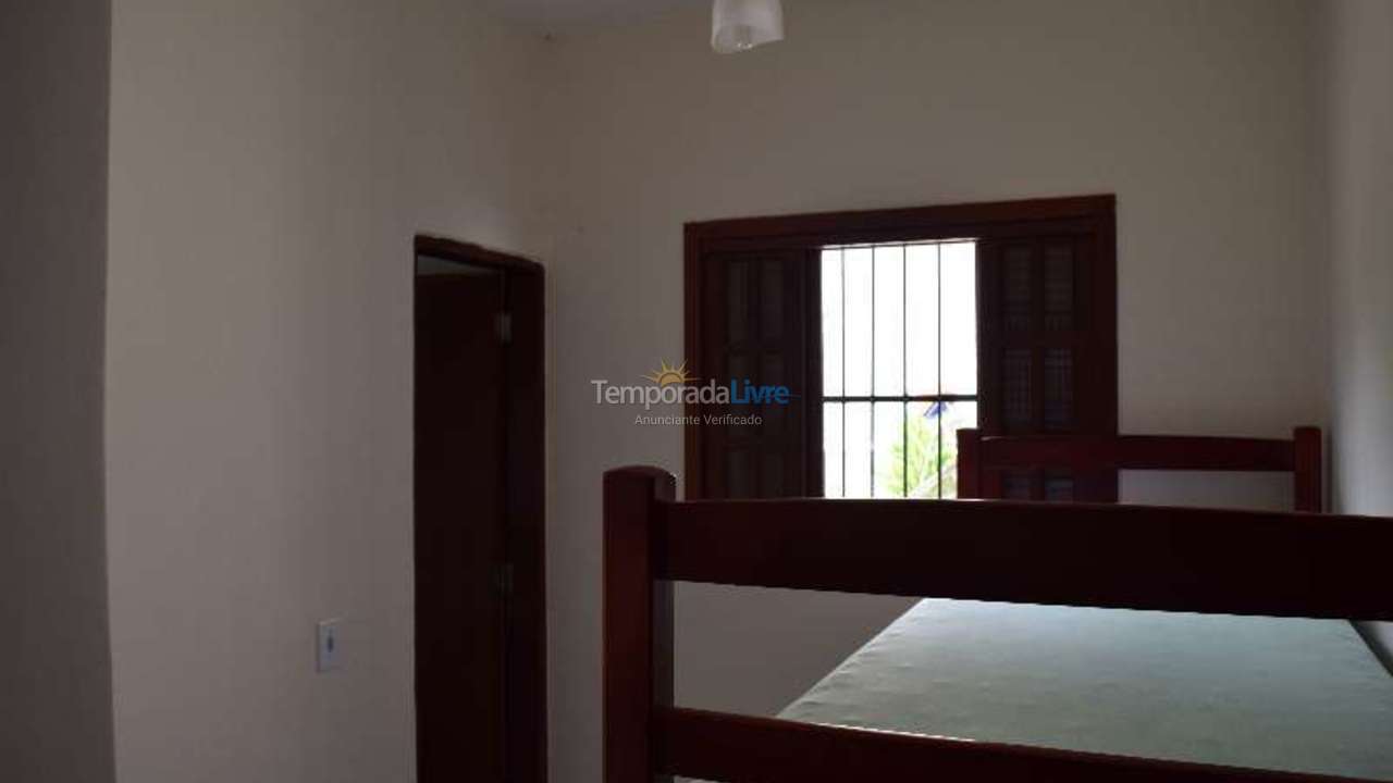 Casa para aluguel de temporada em Ubatuba (Maranduba)