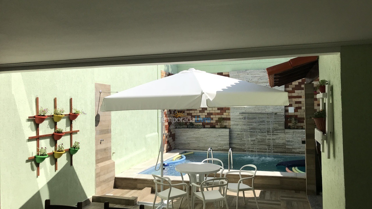 Casa para alquiler de vacaciones em Arraial do Cabo (Praia Grande)