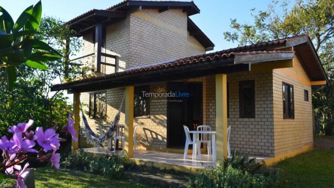 Casa para alquiler de vacaciones em Imbituba (Praia do Rosa)