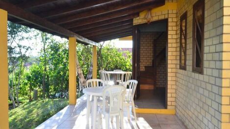 Casa con piscina para 8 personas en Praia do Rosa