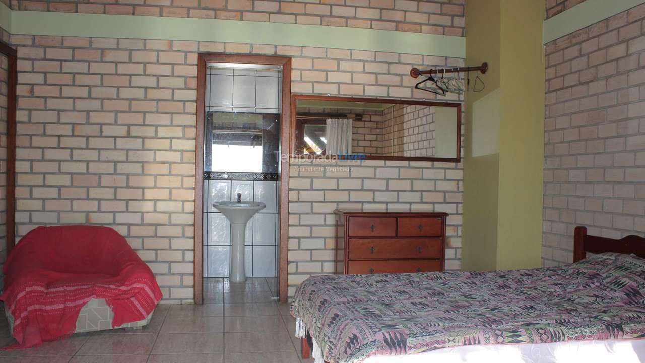 Casa para alquiler de vacaciones em Garopaba (Praia da Ferrugem)