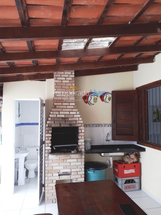 Casa para aluguel de temporada em Ubatuba (Maranduba)