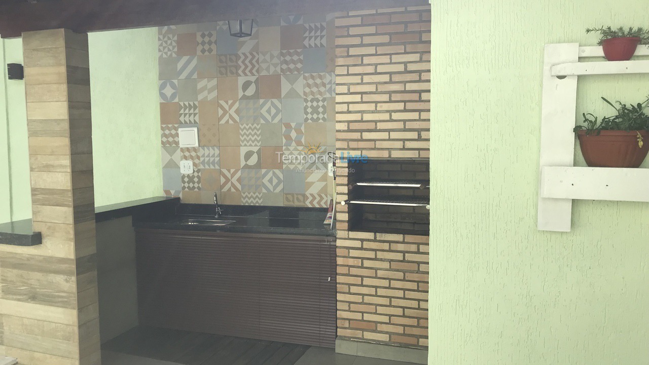 Casa para alquiler de vacaciones em Arraial do Cabo (Praia Grande)