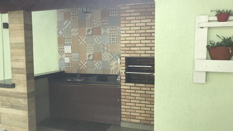 Playa y piscina climatizada en Diving Capital