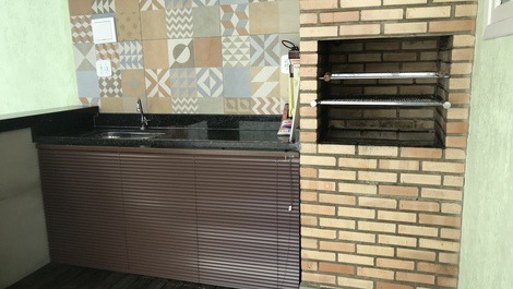 Playa y piscina climatizada en Diving Capital