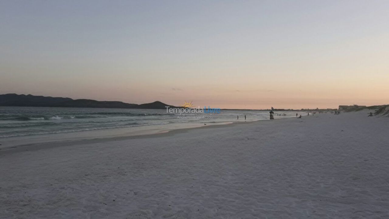Apartamento para alquiler de vacaciones em Cabo Frio (Praia do Forte)