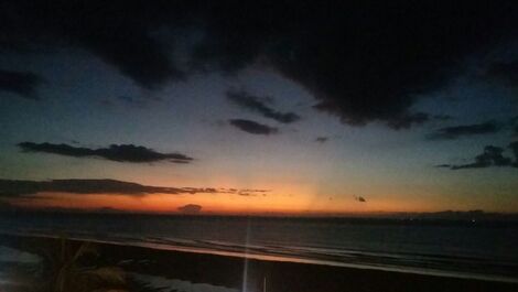 House with pool in Cambury