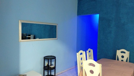 Sala com corredor para os quartos