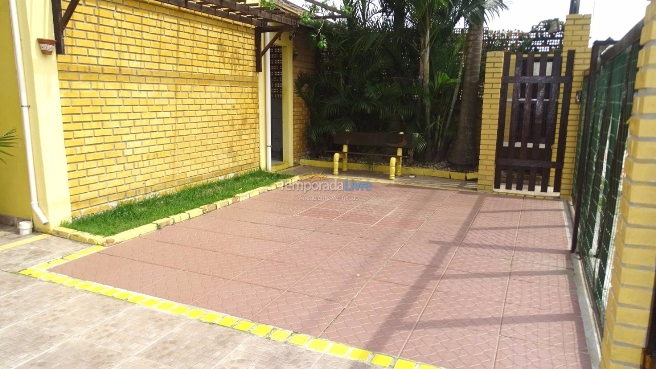 Apartment for vacation rental in Bombinhas (Praia de Bombas)