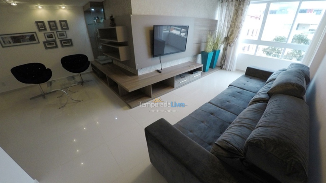 Apartamento para aluguel de temporada em Bombinhas (Praia de Bombas)