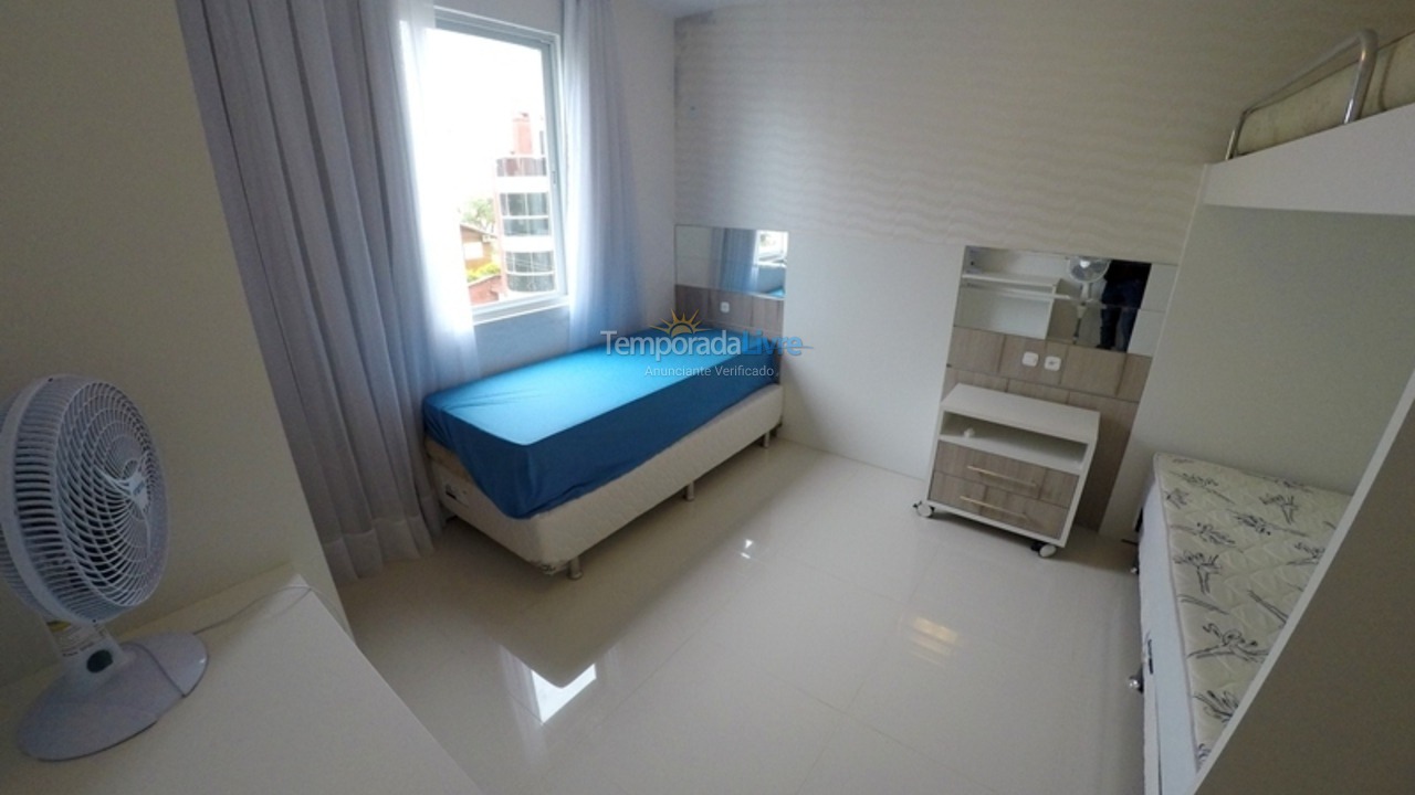 Apartamento para aluguel de temporada em Bombinhas (Praia de Bombas)
