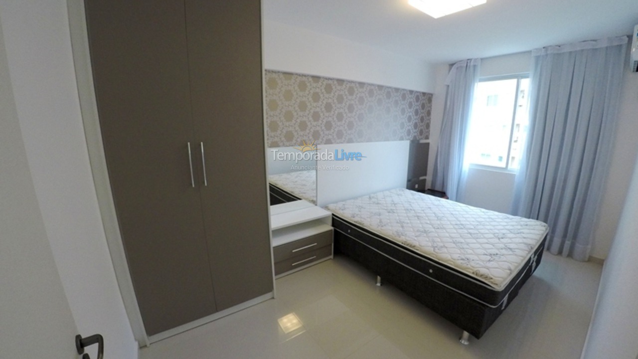Apartamento para aluguel de temporada em Bombinhas (Praia de Bombas)