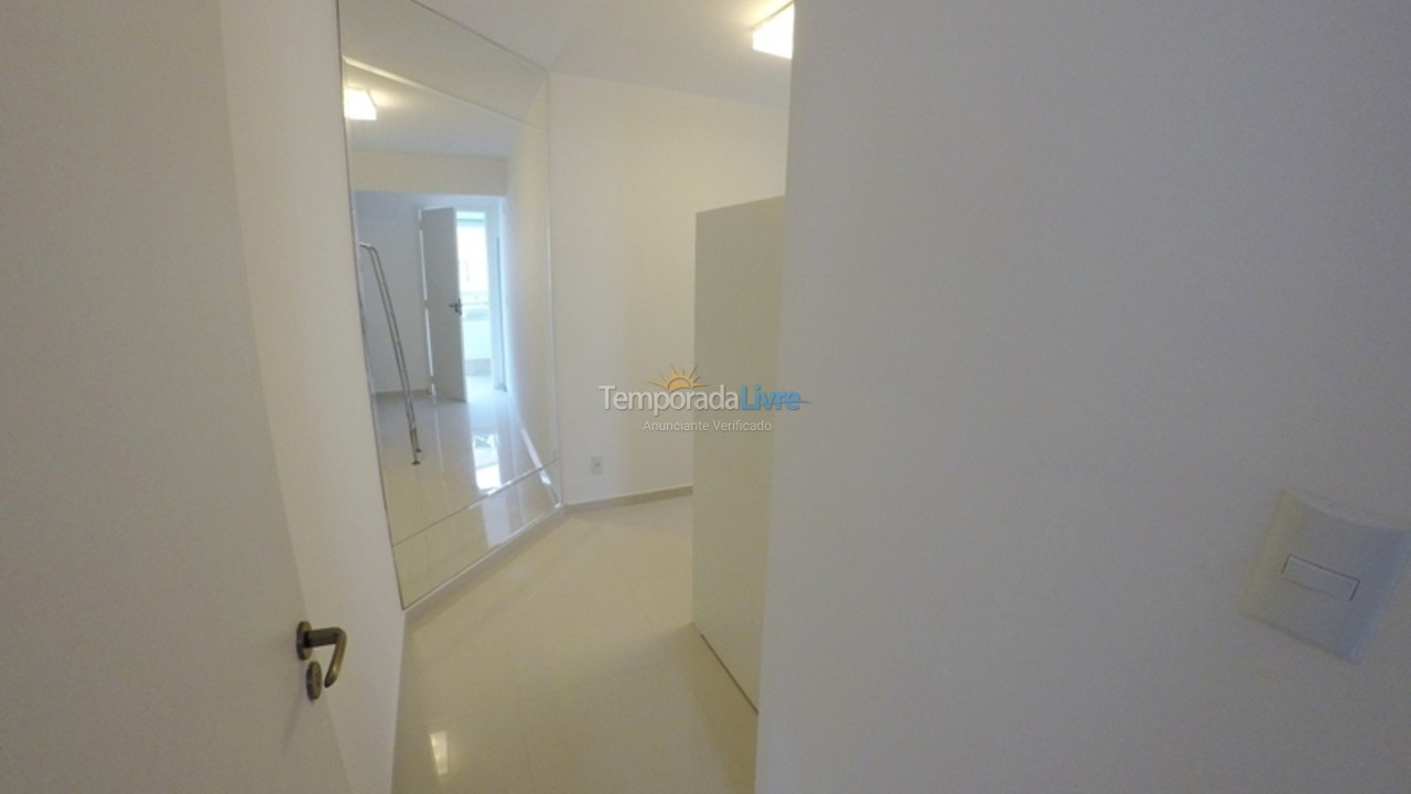 Apartamento para aluguel de temporada em Bombinhas (Praia de Bombas)