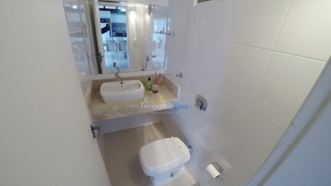 Apartamento para aluguel de temporada em Bombinhas (Praia de Bombas)
