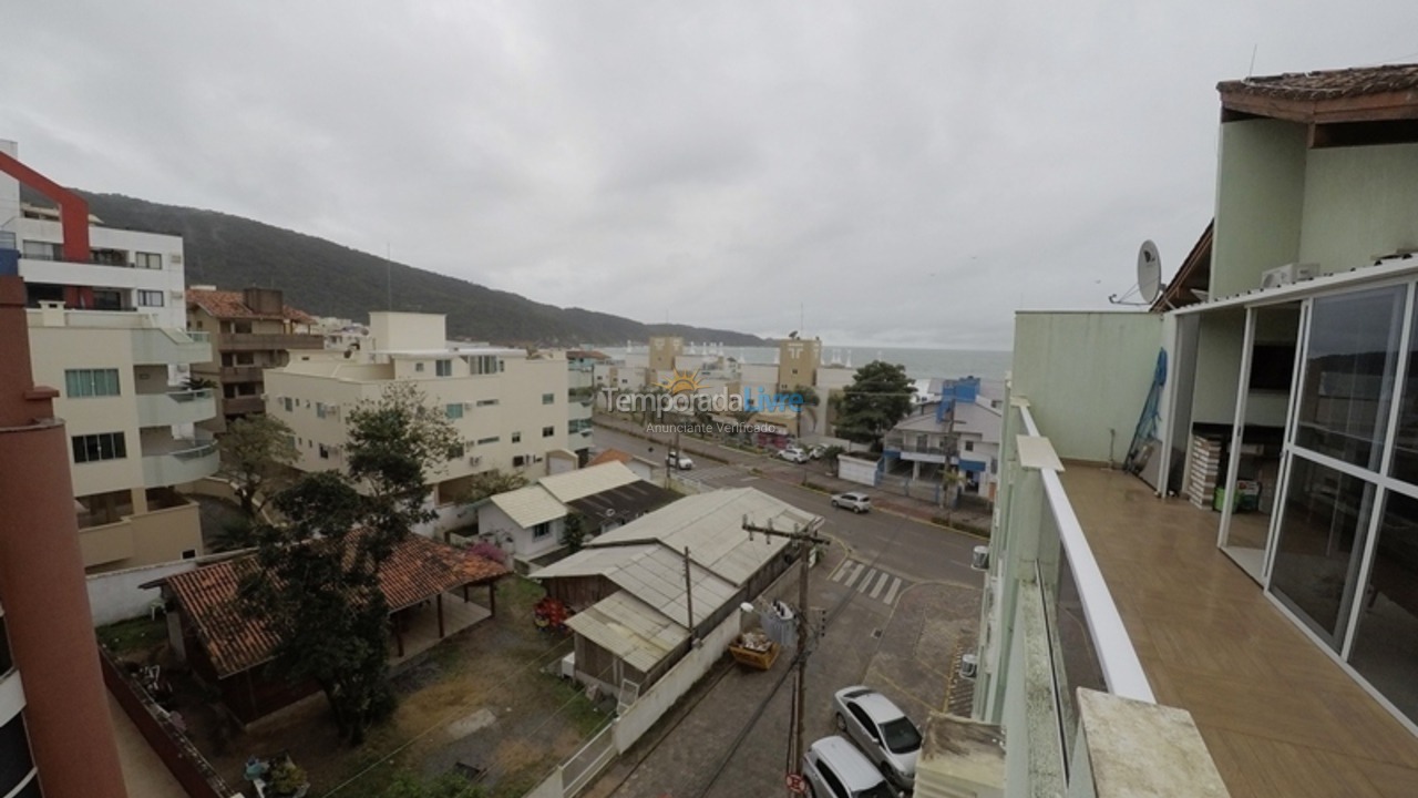 Apartamento para aluguel de temporada em Bombinhas (Praia de Bombas)