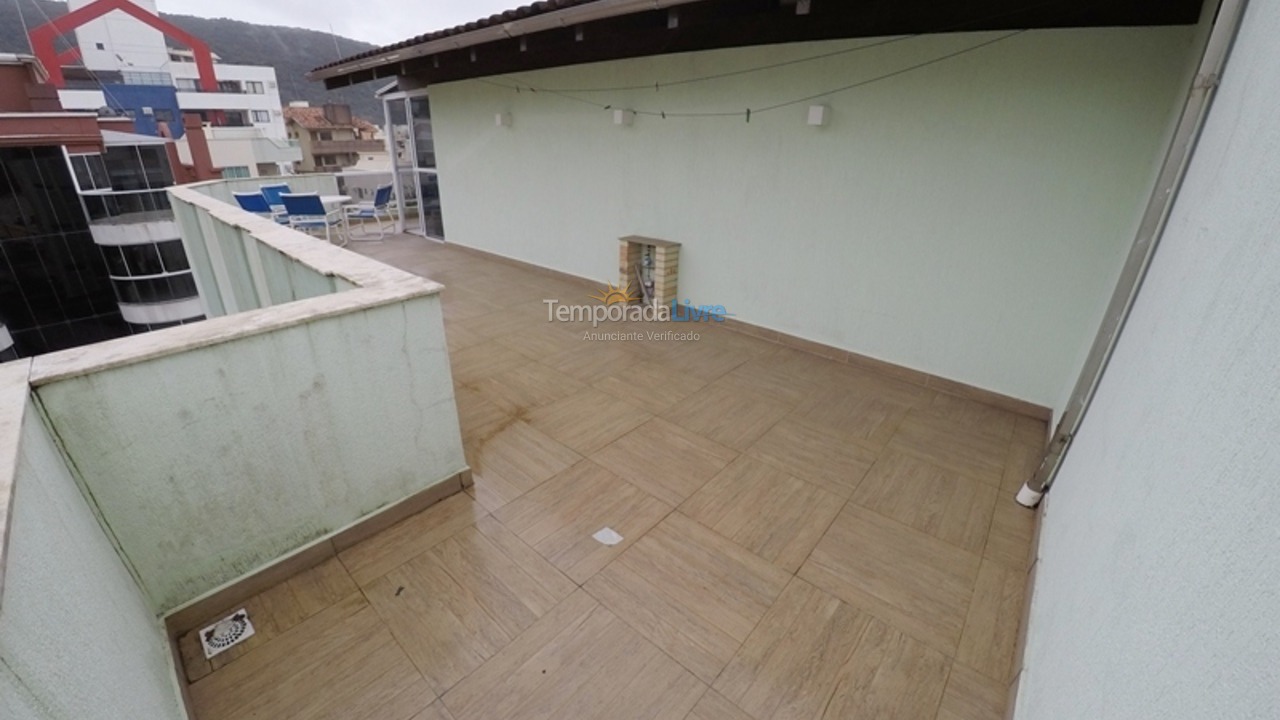 Apartamento para aluguel de temporada em Bombinhas (Praia de Bombas)