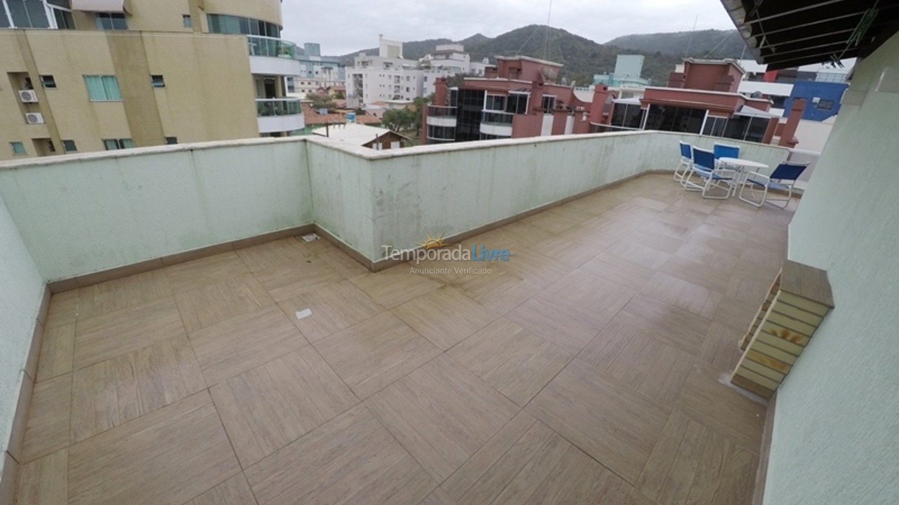 Apartamento para aluguel de temporada em Bombinhas (Praia de Bombas)