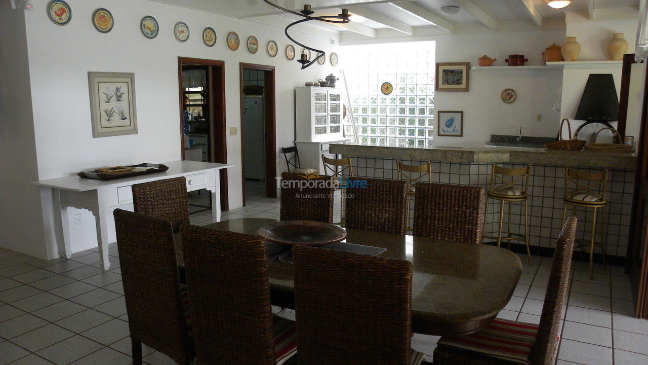 Casa para aluguel de temporada em Florianópolis (Praia Brava)