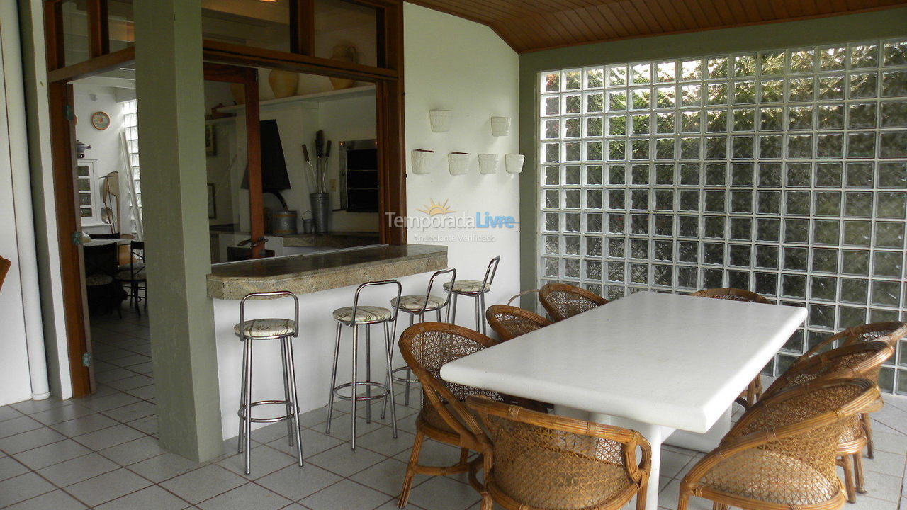 Casa para aluguel de temporada em Florianópolis (Praia Brava)