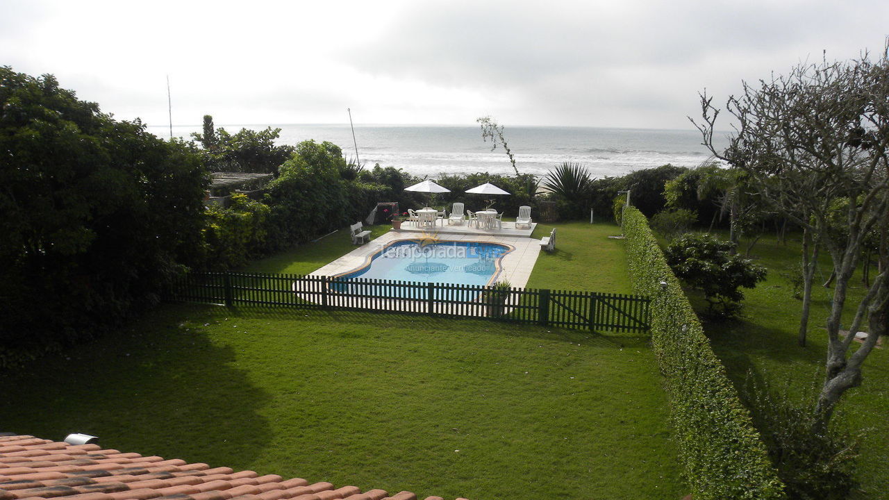 Casa para aluguel de temporada em Florianópolis (Praia Brava)