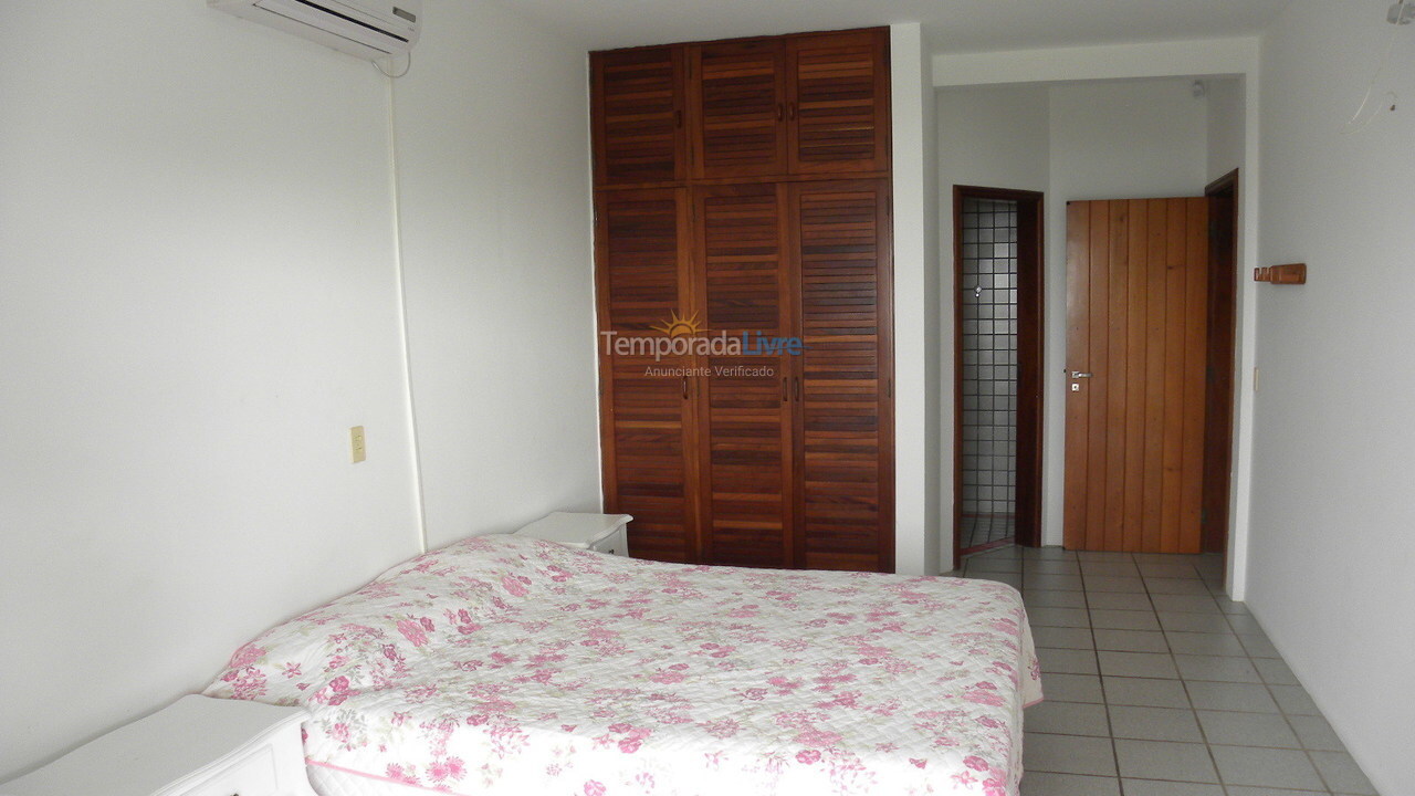 Casa para aluguel de temporada em Florianópolis (Praia Brava)