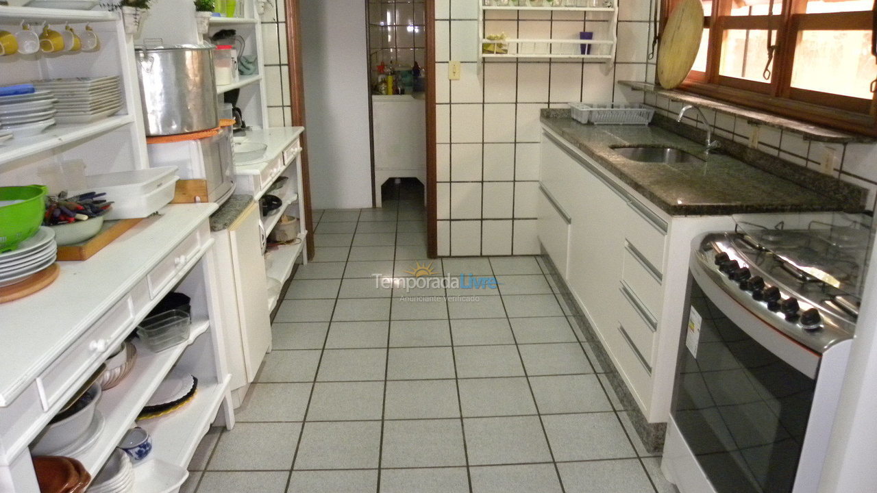 Casa para aluguel de temporada em Florianópolis (Praia Brava)