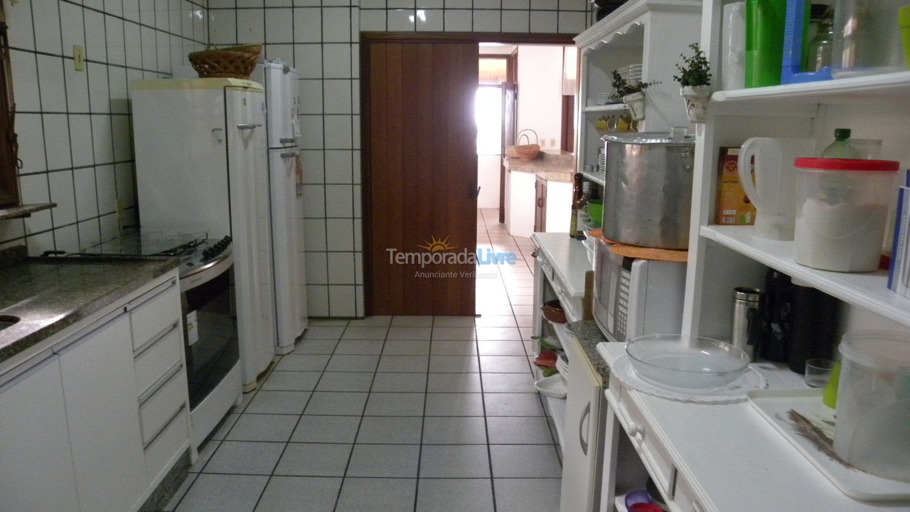 Casa para aluguel de temporada em Florianópolis (Praia Brava)