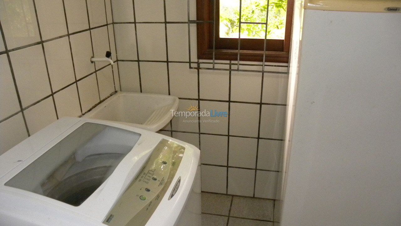 Casa para aluguel de temporada em Florianópolis (Praia Brava)