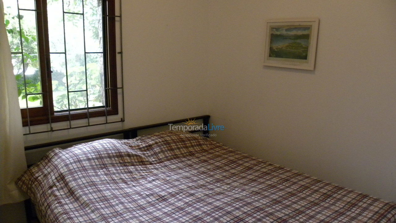 Casa para aluguel de temporada em Florianópolis (Praia Brava)