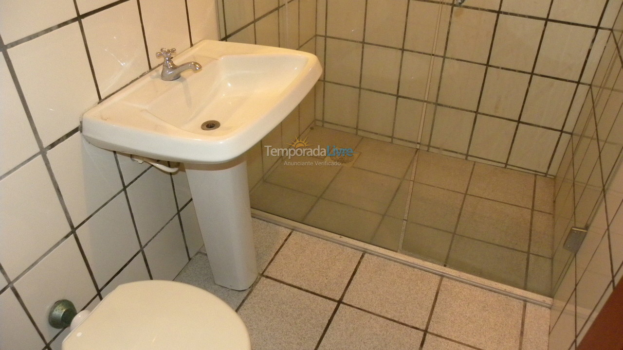 Casa para aluguel de temporada em Florianópolis (Praia Brava)