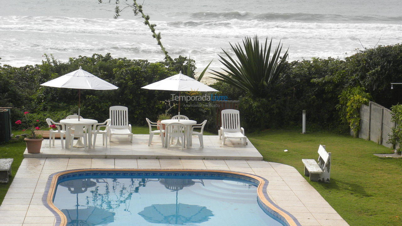 Casa para aluguel de temporada em Florianópolis (Praia Brava)